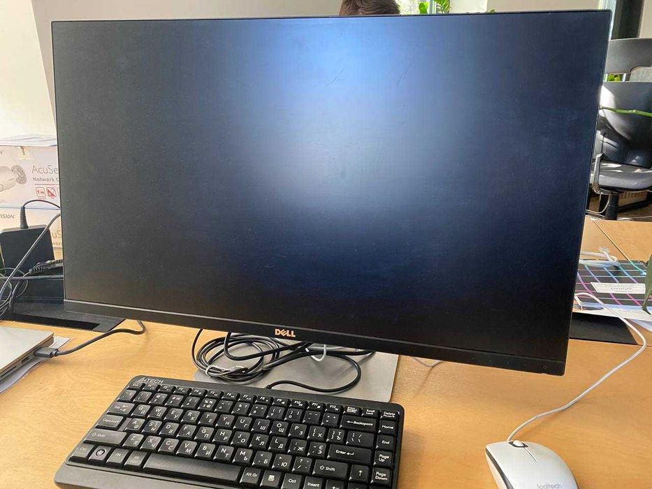 Монітор Dell U2715H