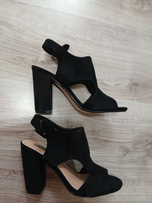 Nowe.buty na slupku r 36