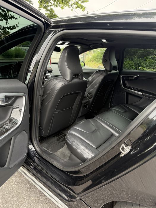 Volvo V60 D6 Full Extras