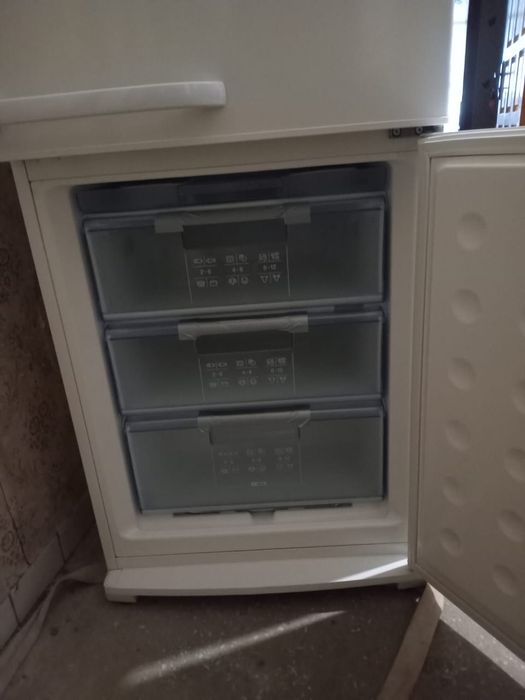 Холодильник Bosch