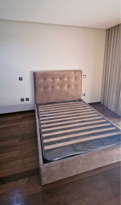 Camas De Casal Estofadas Top de Gama 190x140m Estrado Incluído 199€ !!
