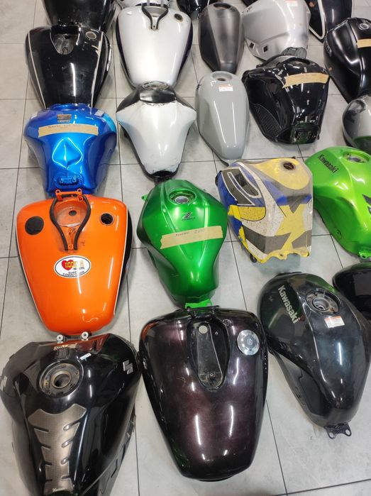 Баки Yamaha Suzuki Kawasaki Honda Triumph Ktm