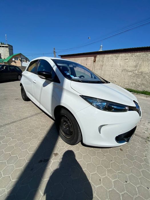 Продам Рено Зоє з хорошим запасом ходу жива бптерея
