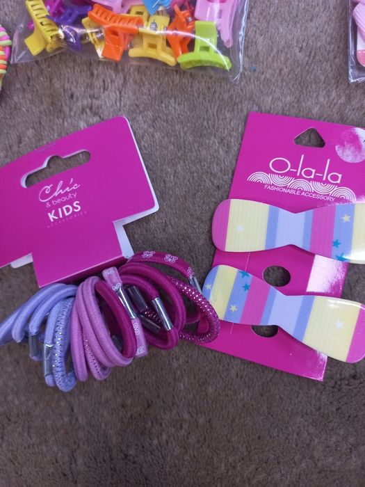 Резинки (гумки) для волосся дівчинки