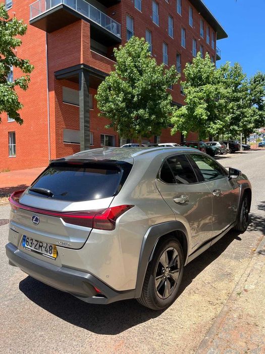 LEXUS UX 250 h Premium