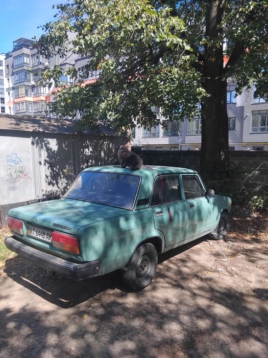 Продам машина Ваз 2107