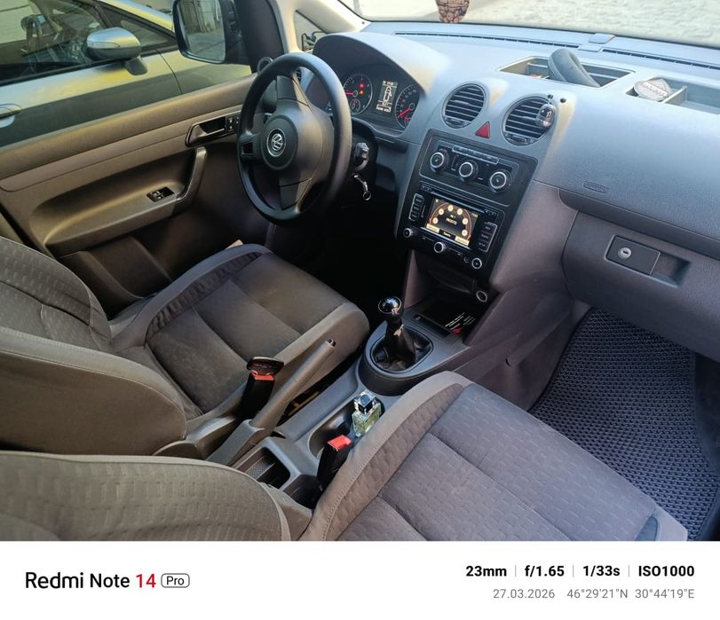 Volkswagen caddy 2011 год дизель