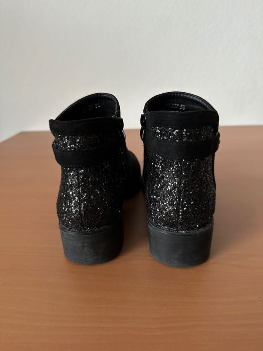 Botas Pretas Nº 38