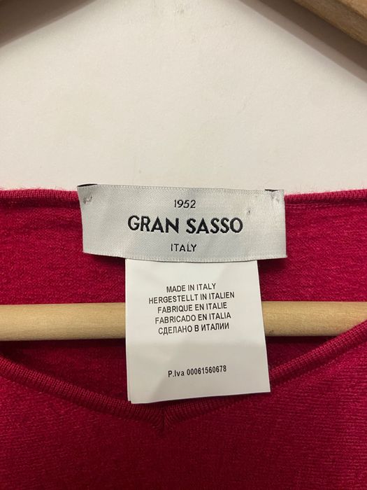 Шерстяна жіноча кофтинка Gran Sasso розмір С