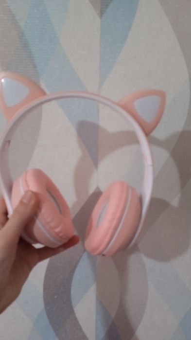 Наушники беспроводные с ушками