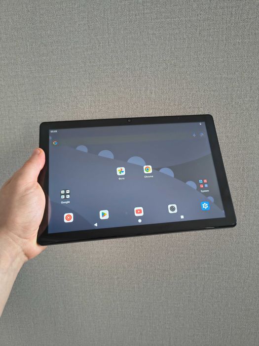 Crelander W30 10.1" — планшет для навчання, соцмереж і перегляду відео