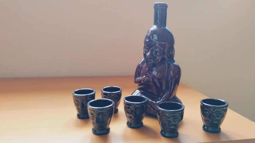 komplet: karafka i 6 kieliszków