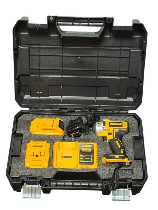 Акумуляторний гайковерт DeWalt DCF922NEW (48V, 8AH). АКБ