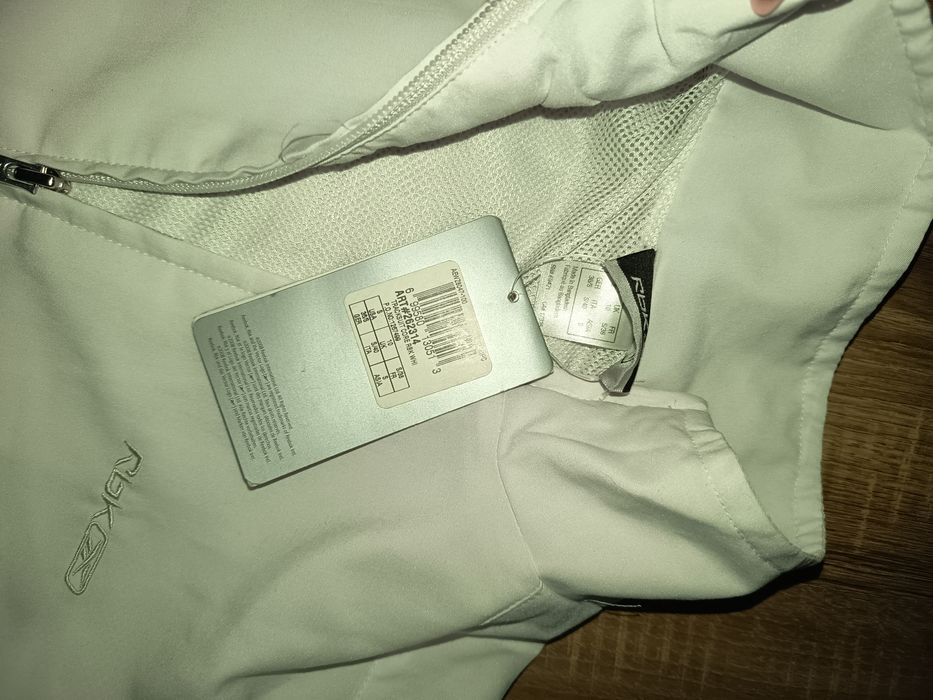 Dres Reebok s nowy