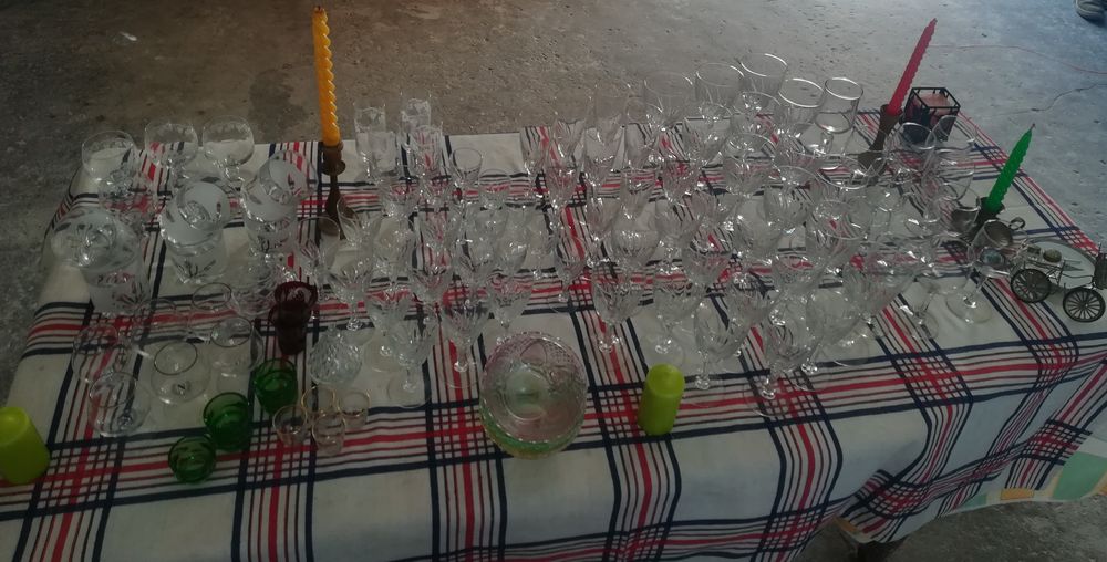 Copos de cristal e vidro