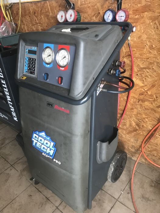 Продам Станцію для заправки автокондиціонерів Robinaire