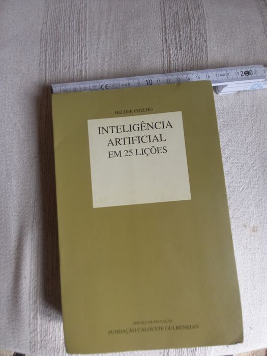 Livros técnicos da Gulbenkian Engenharia a cinco euros cada