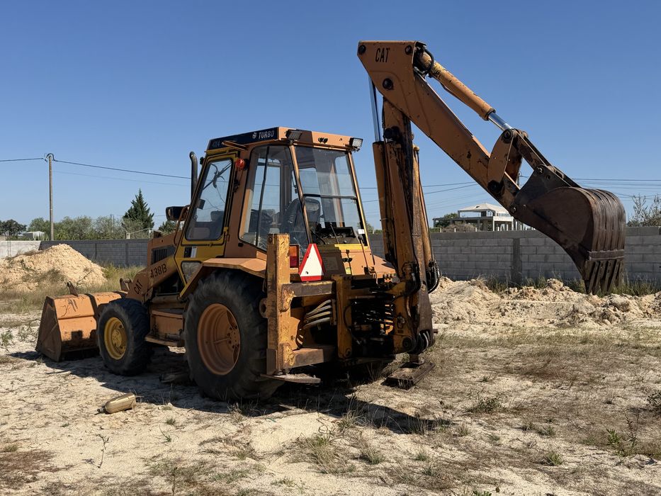 Retroescavadora caterpillar 438