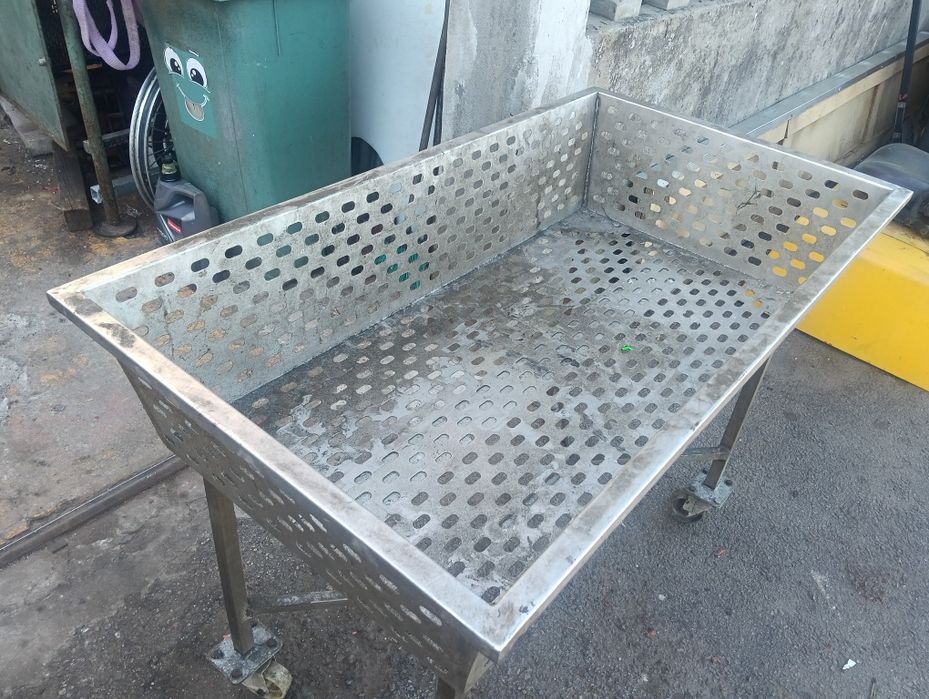 Carrinho para pão em inox
