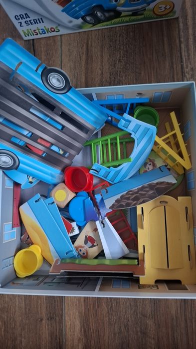 Gra planszowa „Przeprowadzka Treflików” – Trefl