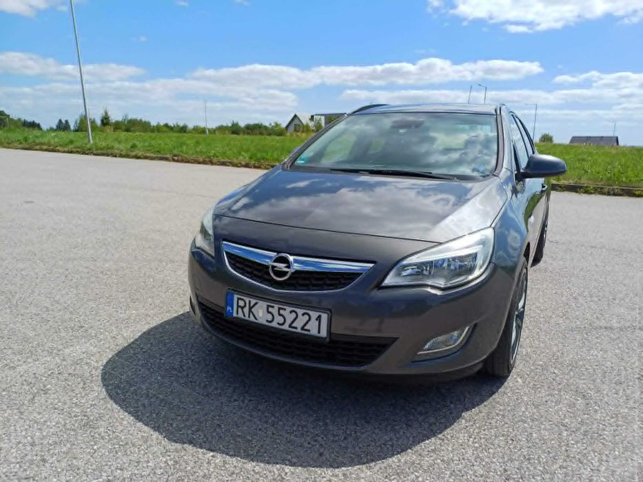 Opel Astra J 1,6 Sports Tourer Kombi