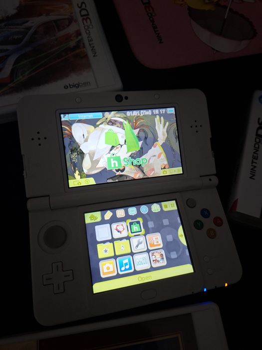 Nintendo new 3ds desbloqueada