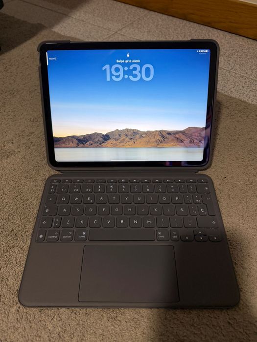 Ipad Air 5Gen 64Gb + Apple Pencil + Teclado Logitech
