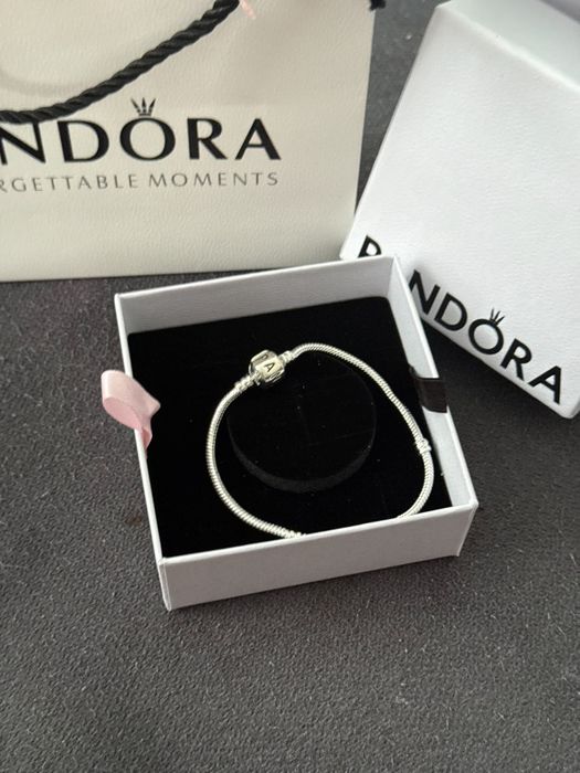 Pulseira Pandora  com caixa e saco