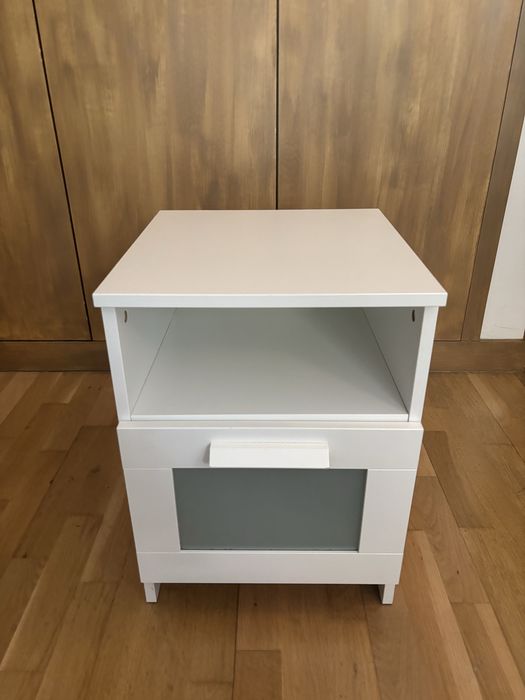 Mesa de cabeceira Brimnes branca