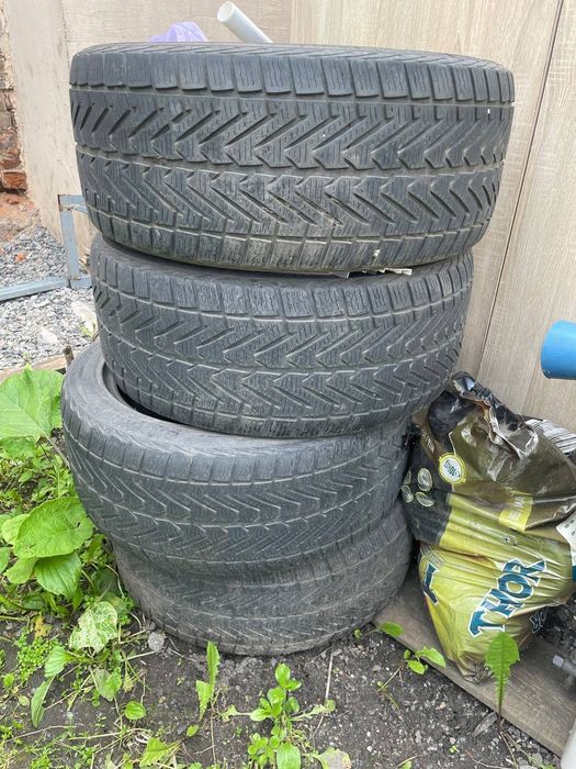 235/45 R17 M+S V97
