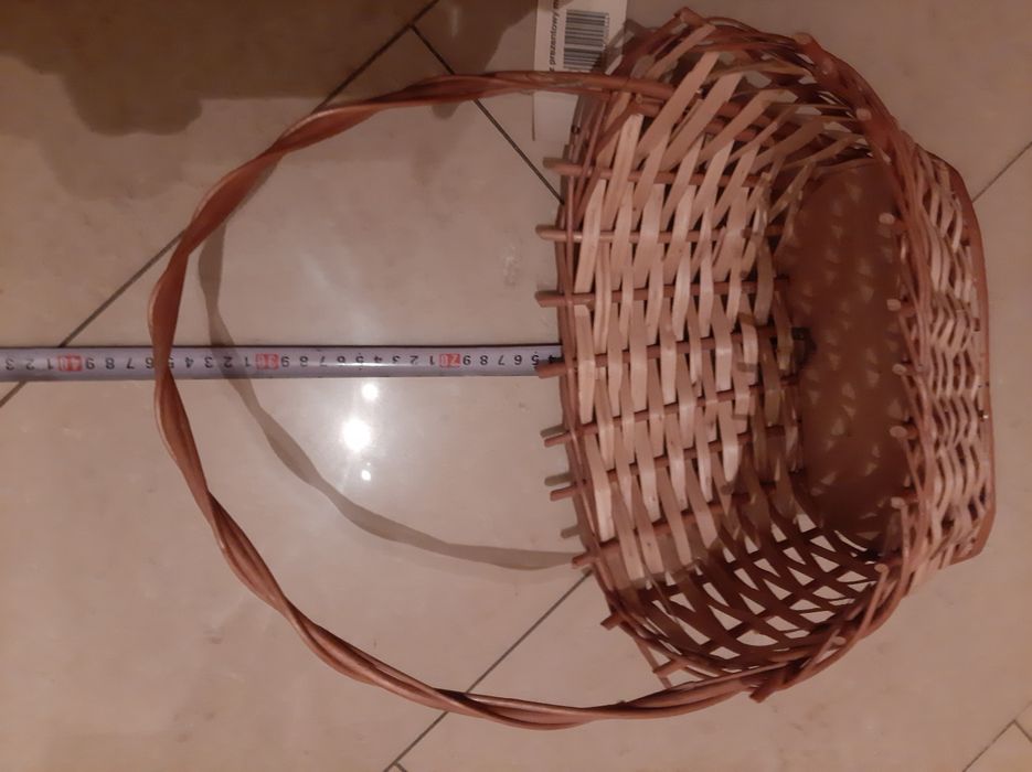 Koszyk wiklinowy na kosz prezentowy