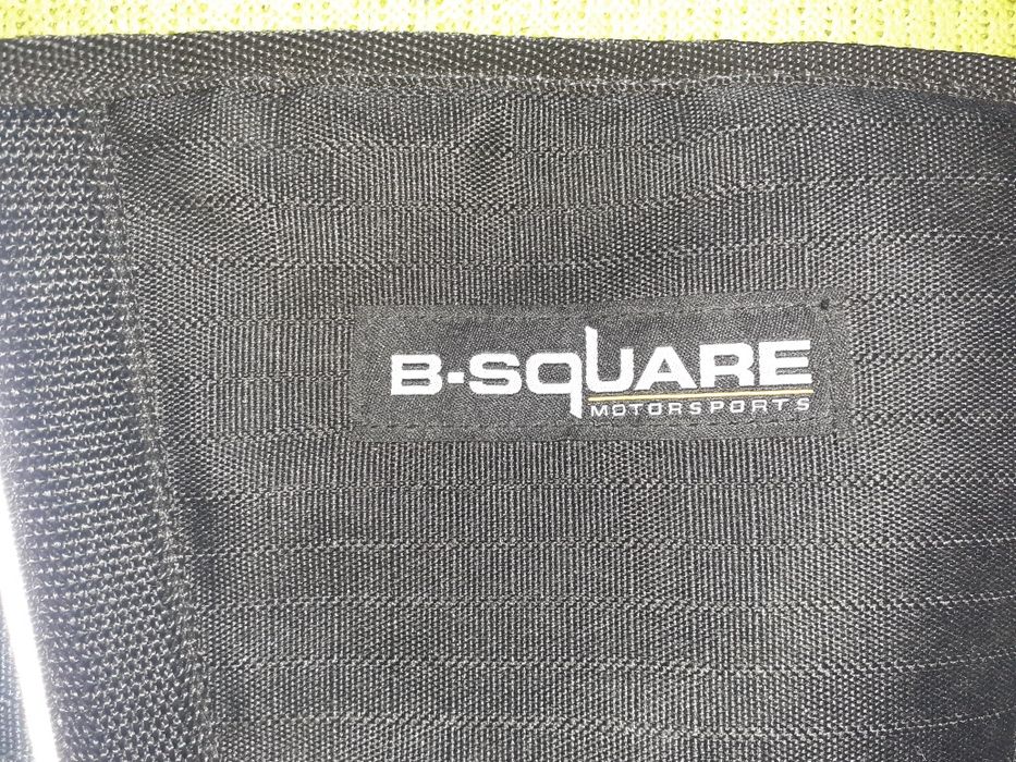 Apoio / protecção para a costas moto