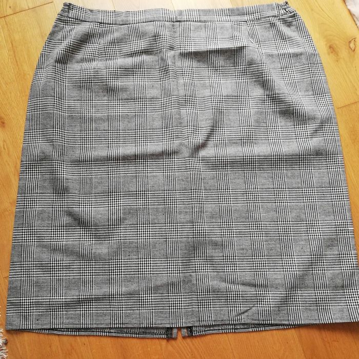 Spódnica damska rozmiar XXXL pas 114-126 cm