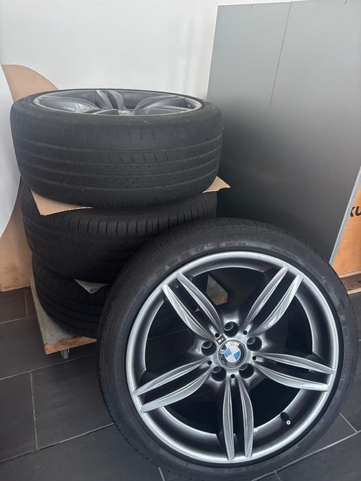 Vendo conjunto de 4 jantes BMW M com pneus