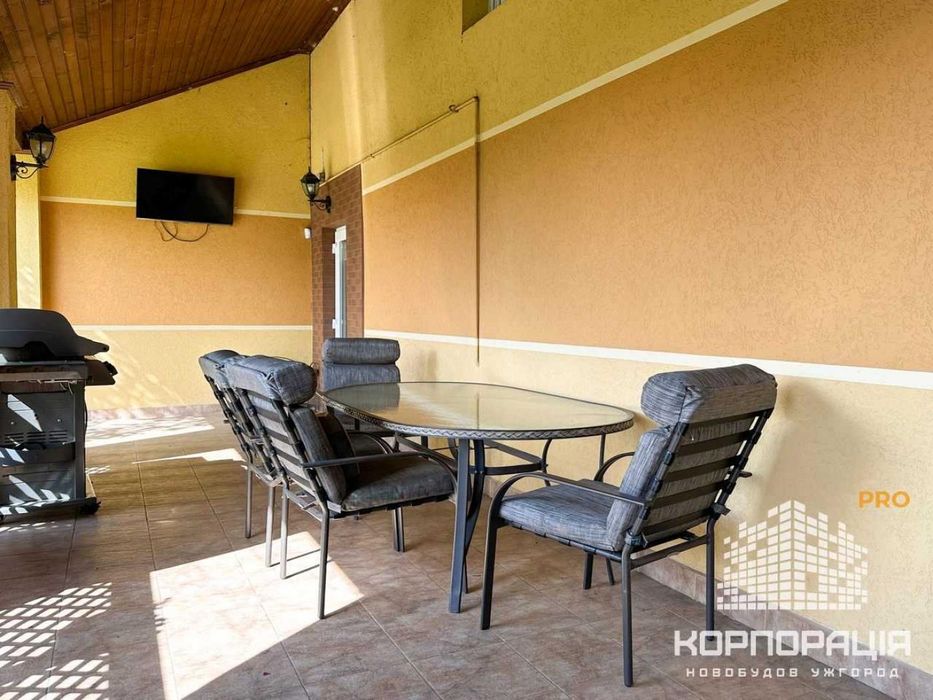 Продаж готового будинку, 280 м2,  28 соток, с.Галоч, 11 км до Ужгорода