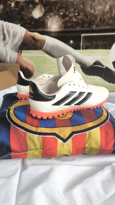 Turfy chłopięce adidas 38