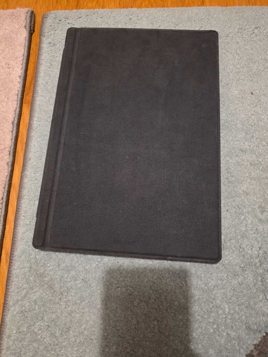 Microsoft surface pro 5472698985487411203