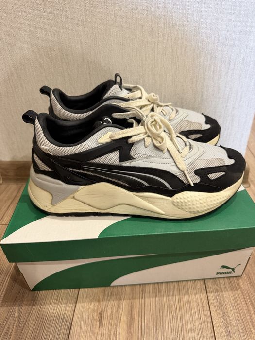 Кроссовки Puma.