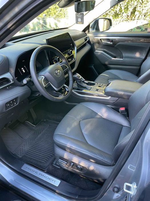 Toyota Highlander 2.5 Hybrid 248 KM Executive Style Cesja leasingu
