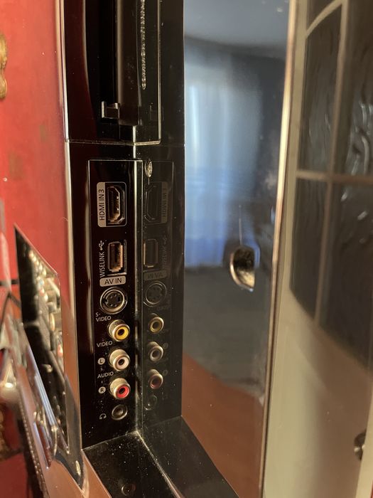 SAMSUNG LE37A615A3FXUA + тюнер T2 Strong 8502
