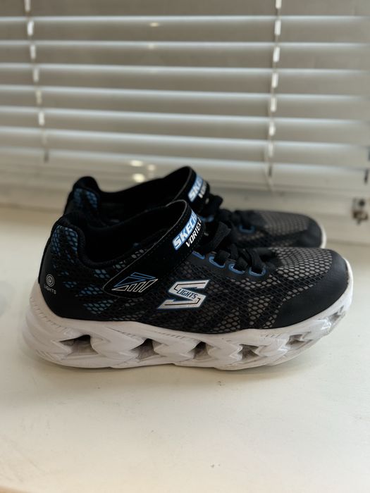 Кроссовки Skechers подросток