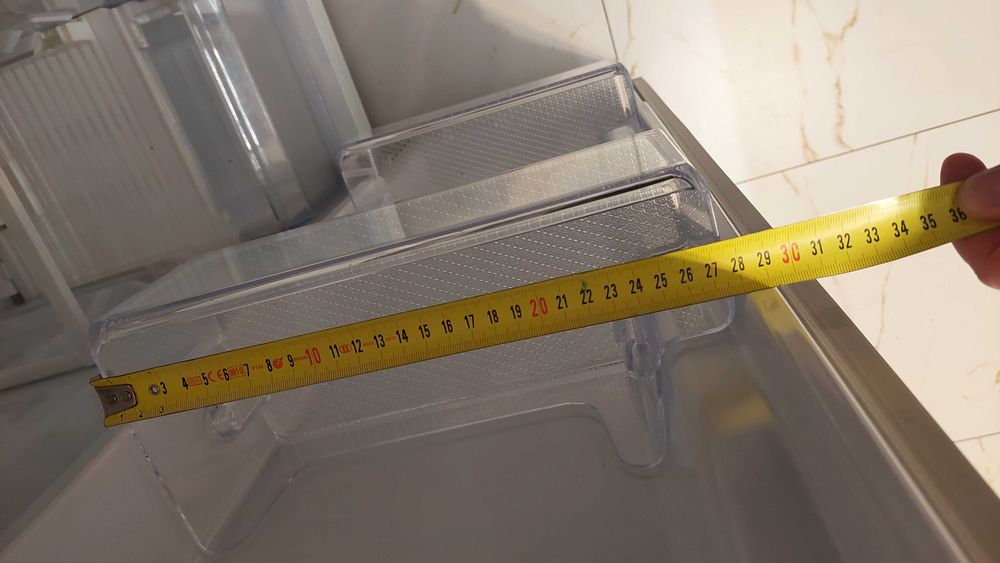 Półki i szuflady balkonik plyta agregat do lodówki Samsung RS66A8100S9