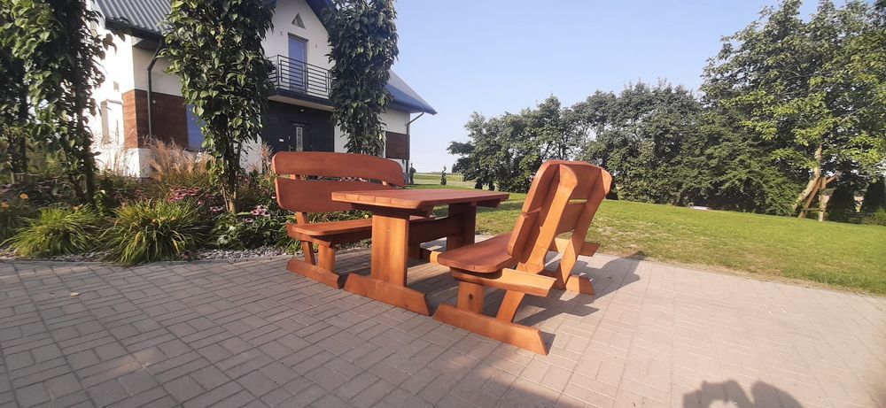 Zestaw mebli ogrodowych drewnianych