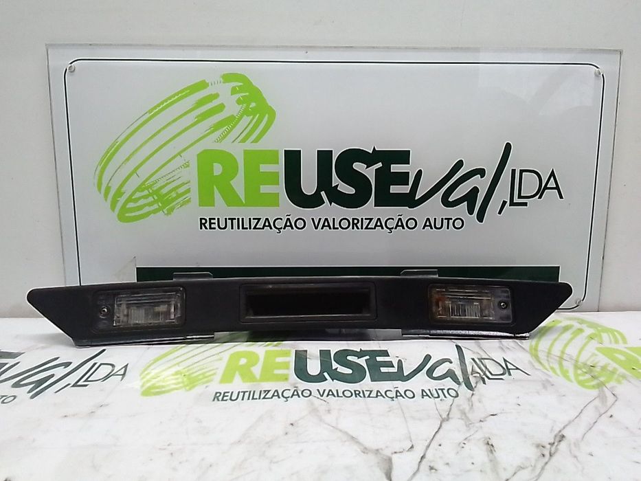 Embelezador Tampa Mala/Farolim Matricula Audi A6 Avant (4F5, C6)