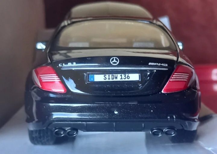 Maisto escala 1/24 Mercedes-Benz GL63 amg