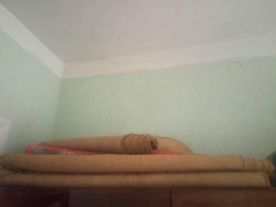 Палас для підлоги. 3 шт. Без розмірів.