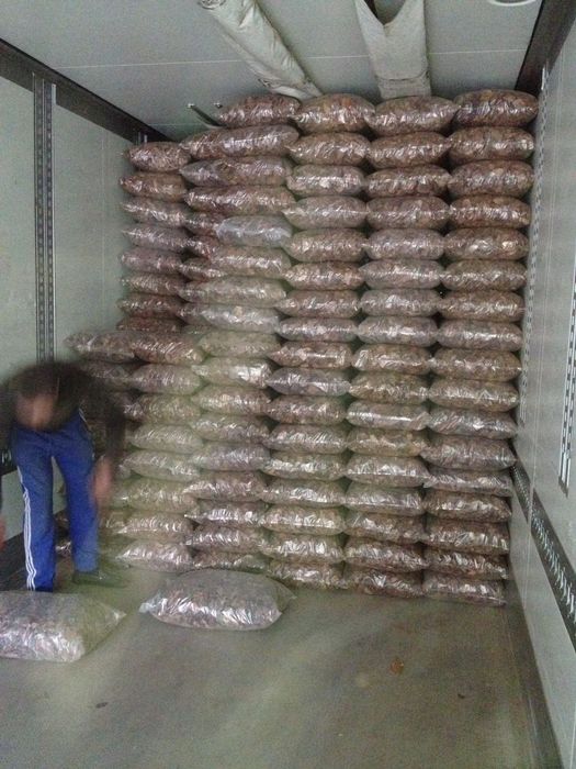 Соснова кора, обладнання для виготовлення.