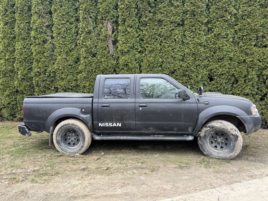 Nissan Navara silnik 2.7 terano 2004
