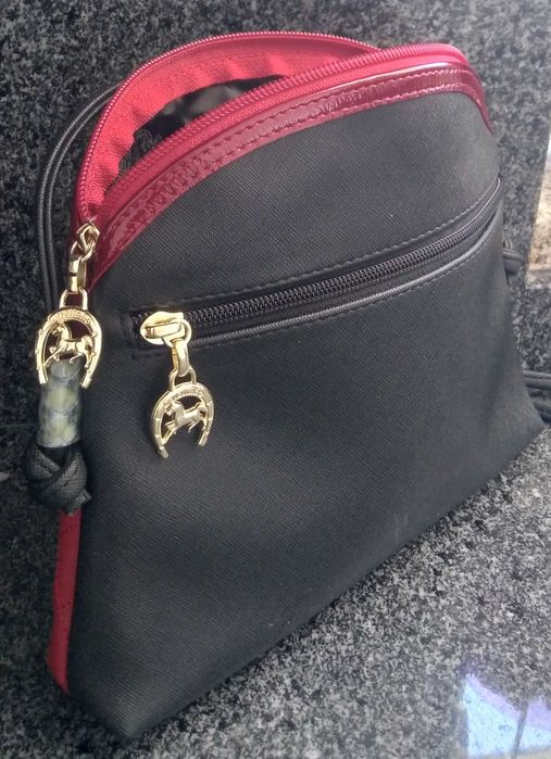Bolsa de ombro da marca Cavalinho