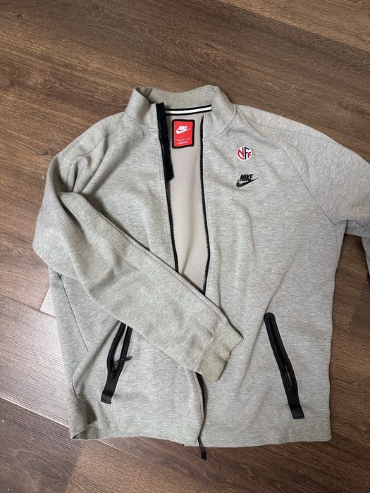 Олімпійка Nike Tech